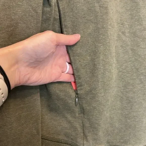 Lululemon Olive Green V-Neck Sweater VNeck Long Sleeve Top Kangaroo Pockets - Picture 5 of 8